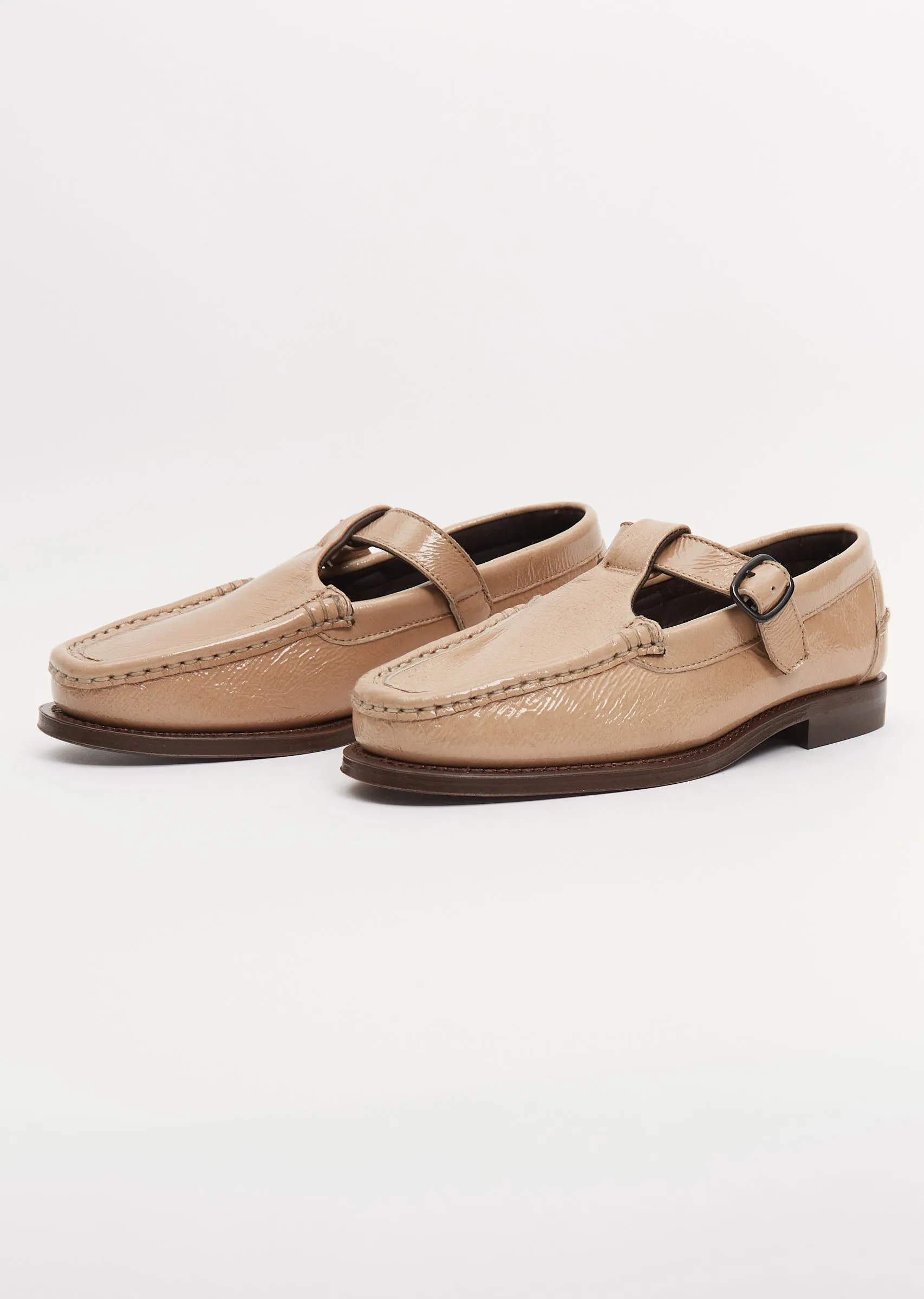 Alber Crinkled Glossy Loafer — Sand