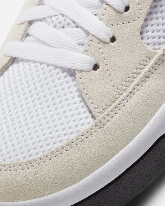 Nike SB Adversary - White/Black