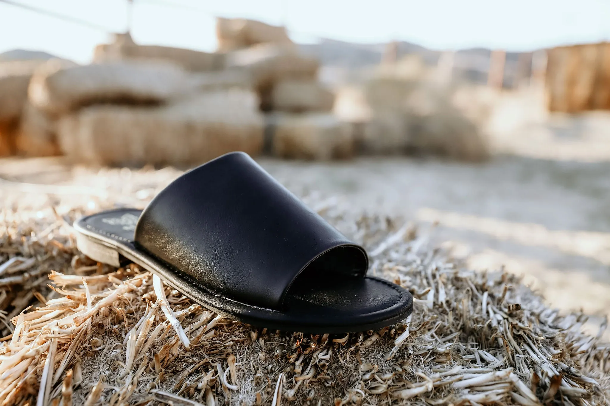 STAGECOACH SLIDES- BLACK