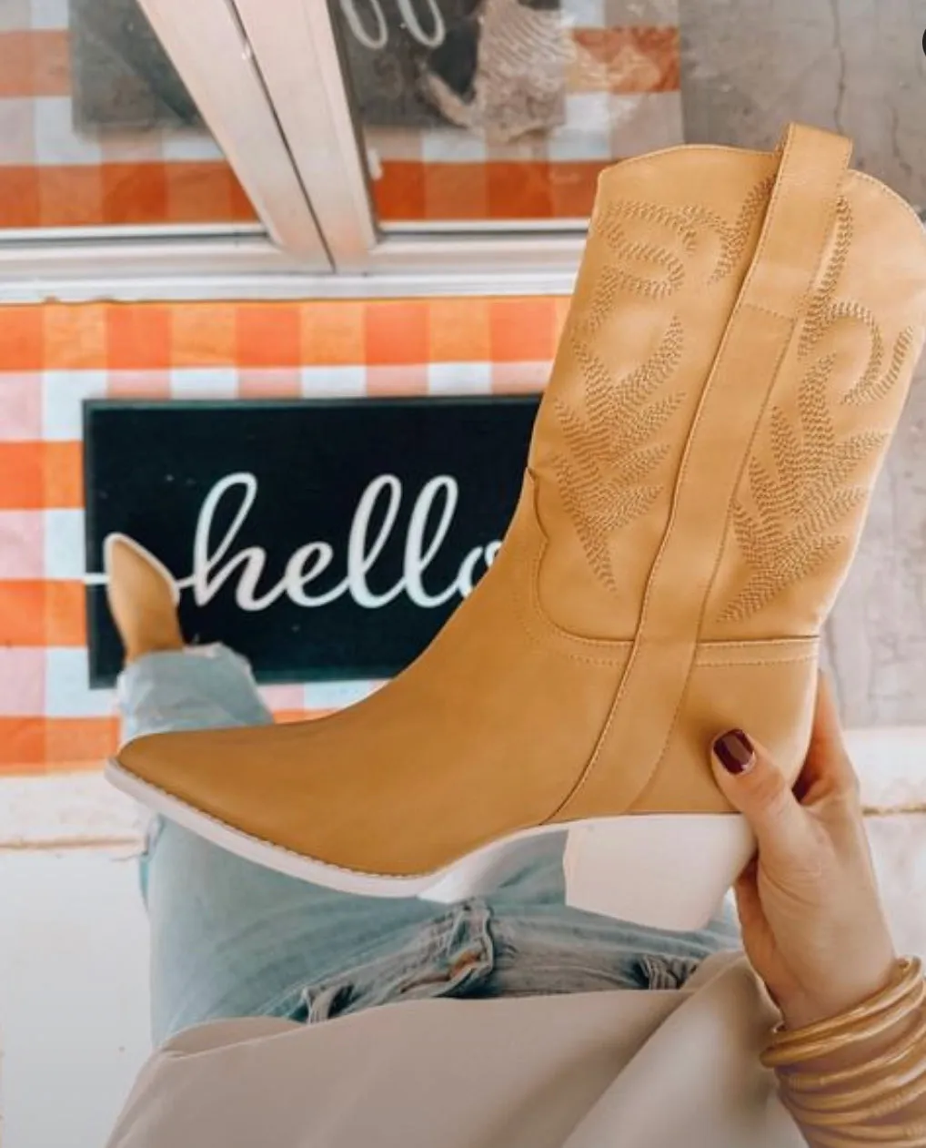 The Sephora- Short Embroidered Boot